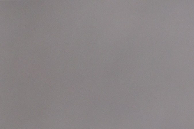 Usa el aceite de coco en presentación líquida para distribuirlo en tu cabello.