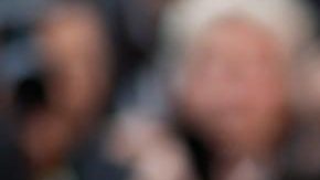 Eva Longoria fue una de las celebridades con el look más destacado en el primer día del Festival de Cannes.