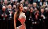 Eva Longoria fue una de las celebridades con el look más destacado en el primer día del Festival de Cannes.