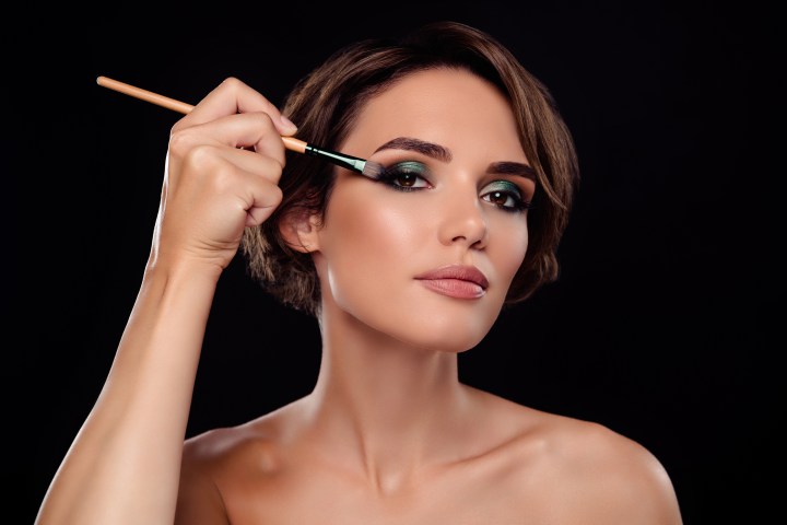 El maquillaje en tendencia esta temporada se llama Cool Toned Makeup.