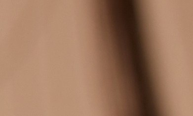 Luce labios más grandes con la tendencia viral en redes sociales.