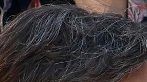 La reina Letizia recuperó un vestido de Mango con un nuevo diseño.