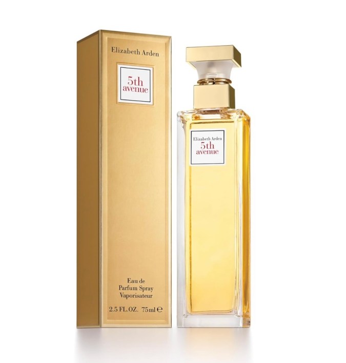 5th Avenue de Elizabeth Arden, disponible en Amazon.