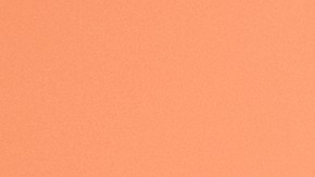 Incluye el coral en tu rutina de maquillaje con la nueva tendencia de moda.