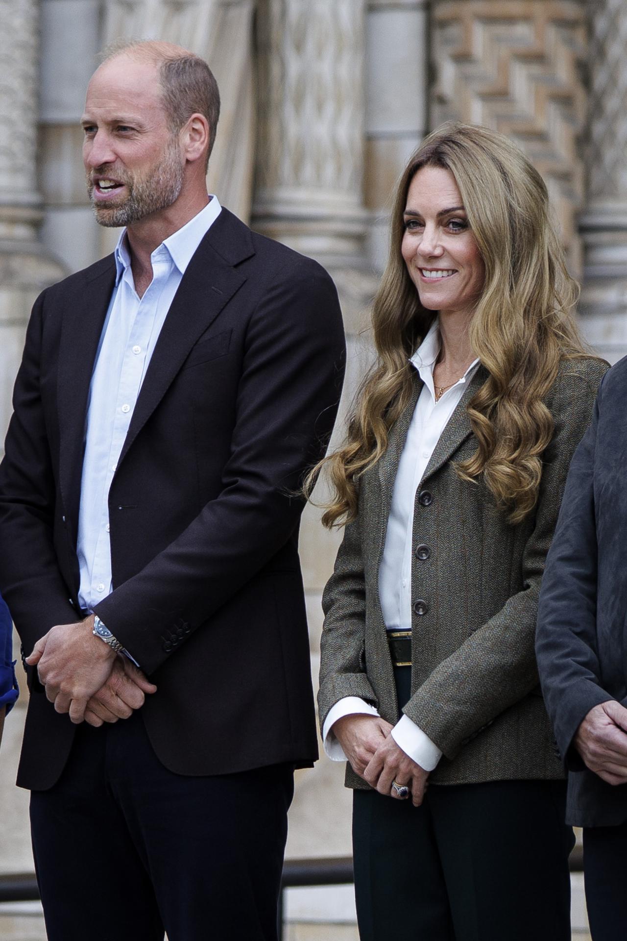Kate Middleton luce un nuevo color de cabello en tonos dorados.