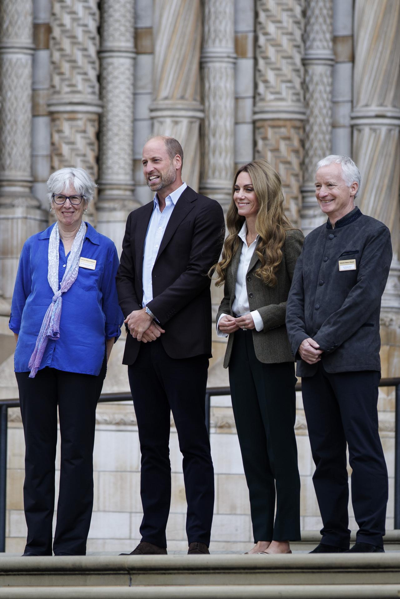 La princesa y el príncipe de Gales visitaron el Museo de Historia Natural de Londres.