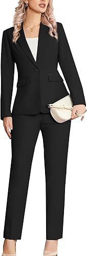 Traje de dos piezas de Kelyaa, disponible en Amazon.