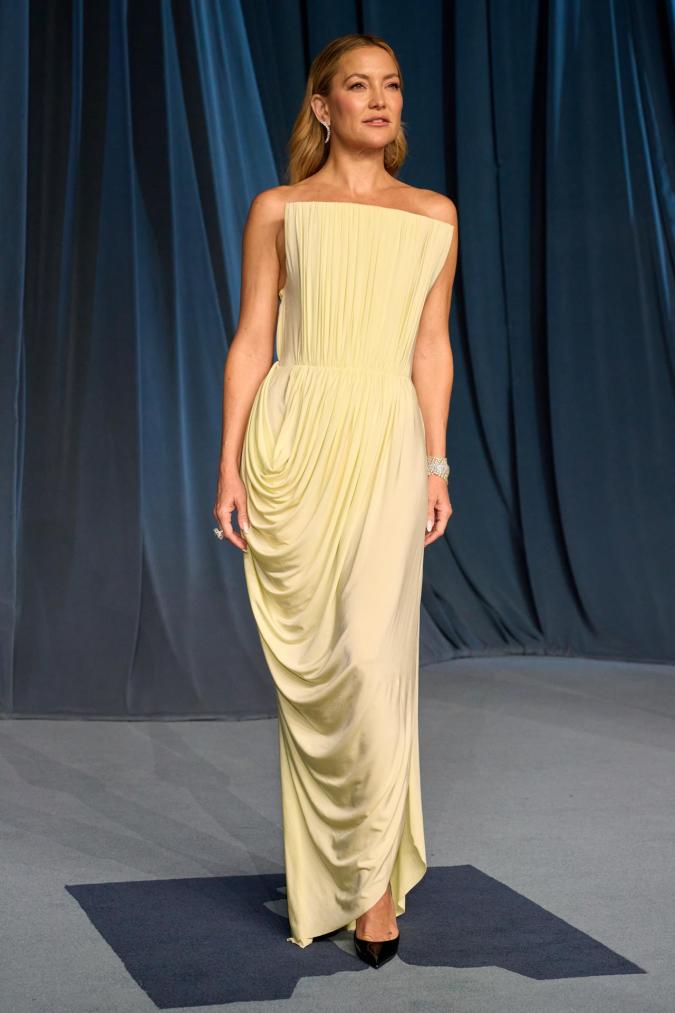 Kate Hudson en la alfombra azul del Academy Museum Gala.