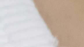 Usa selladores de puntas para cuidar tu cabello todas las noches.