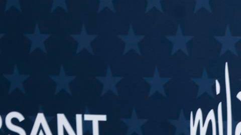 Elle Fanning destacó con uno de los mejores looks en los Critics Choice Awards.