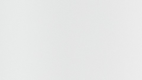 Cuida tu cuero cabelludo al incluir la exfoliación en tu rutina de lavado.