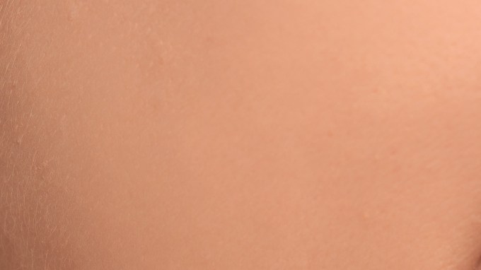 Los labios con efecto halo son también conocidos como Cloud lips, se les llama de esta forma ya que dan la ilusión de un volumen natural.