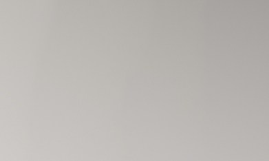 Copper Blonde: el tono cálido que disimula las canas con elegancia